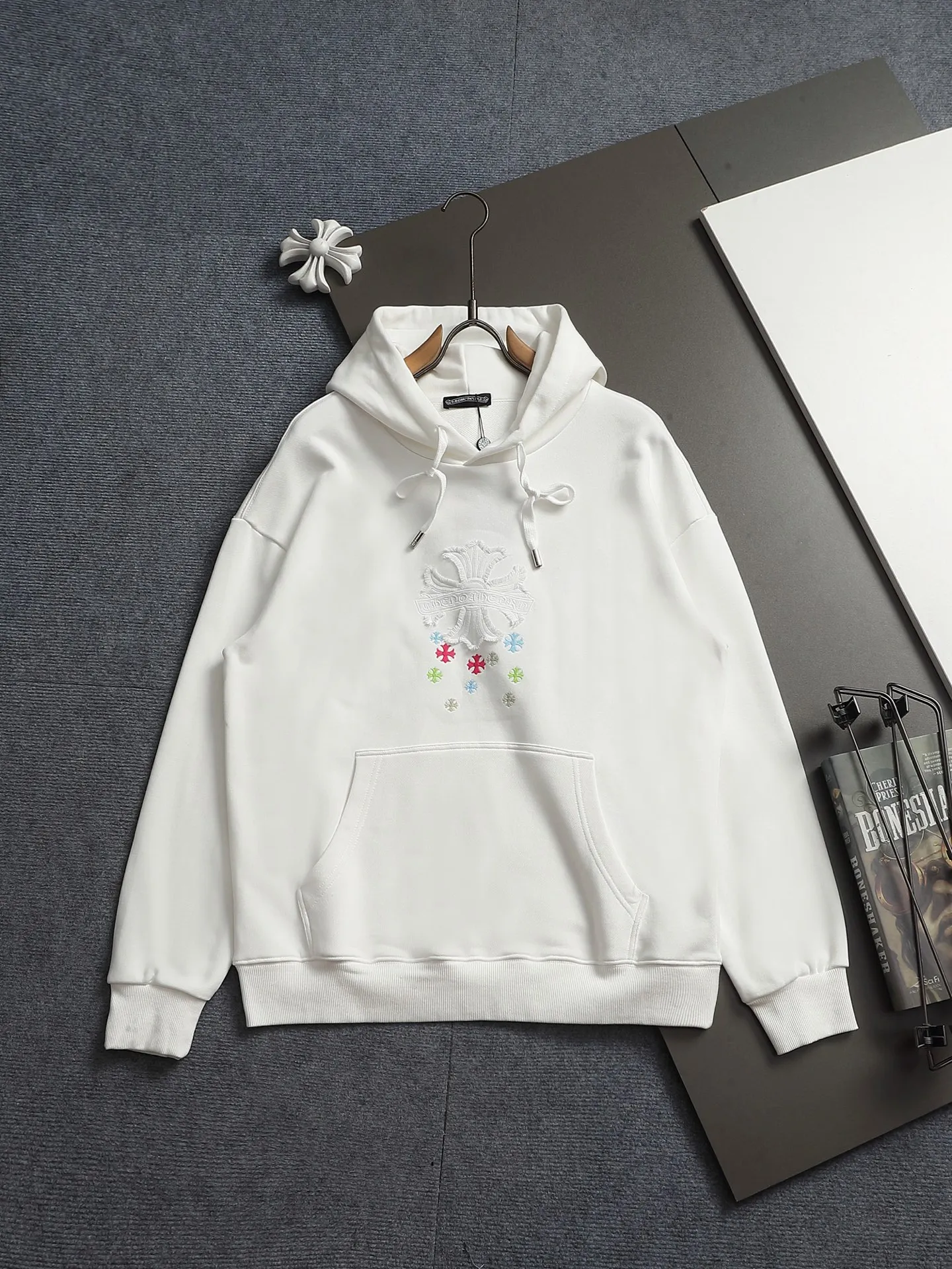 𝗖𝗵𝗿𝗼𝗺𝗲 𝗛𝗲𝗮𝗿𝘁𝘀/ 2026 New Arrival Original 👑 ！ ！ ！ 👍 ✂️Quality , ！ 。 ： ➕100% 。Authentic ➕ ➕3D ➕ ： ！ ！ Authentic ！ Same Style ！ Black White Size：S-XL